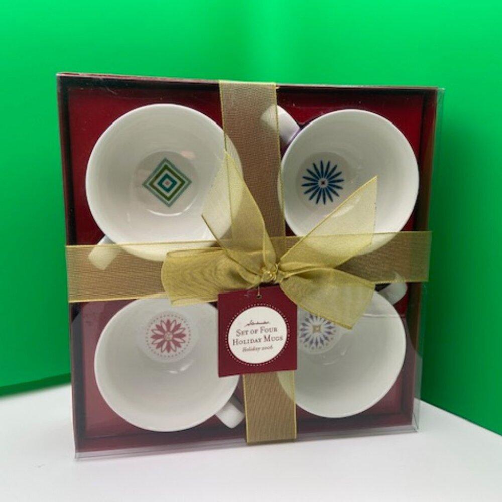 Starbucks Set Of Four Holiday Mugs Holiday 2006